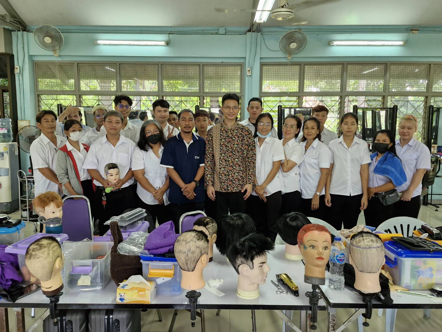 เยี่ยมชมการฝึกอบรมอาชีพ หลักสูตร 1 เดือน และหลักสูตร 2 เดือน