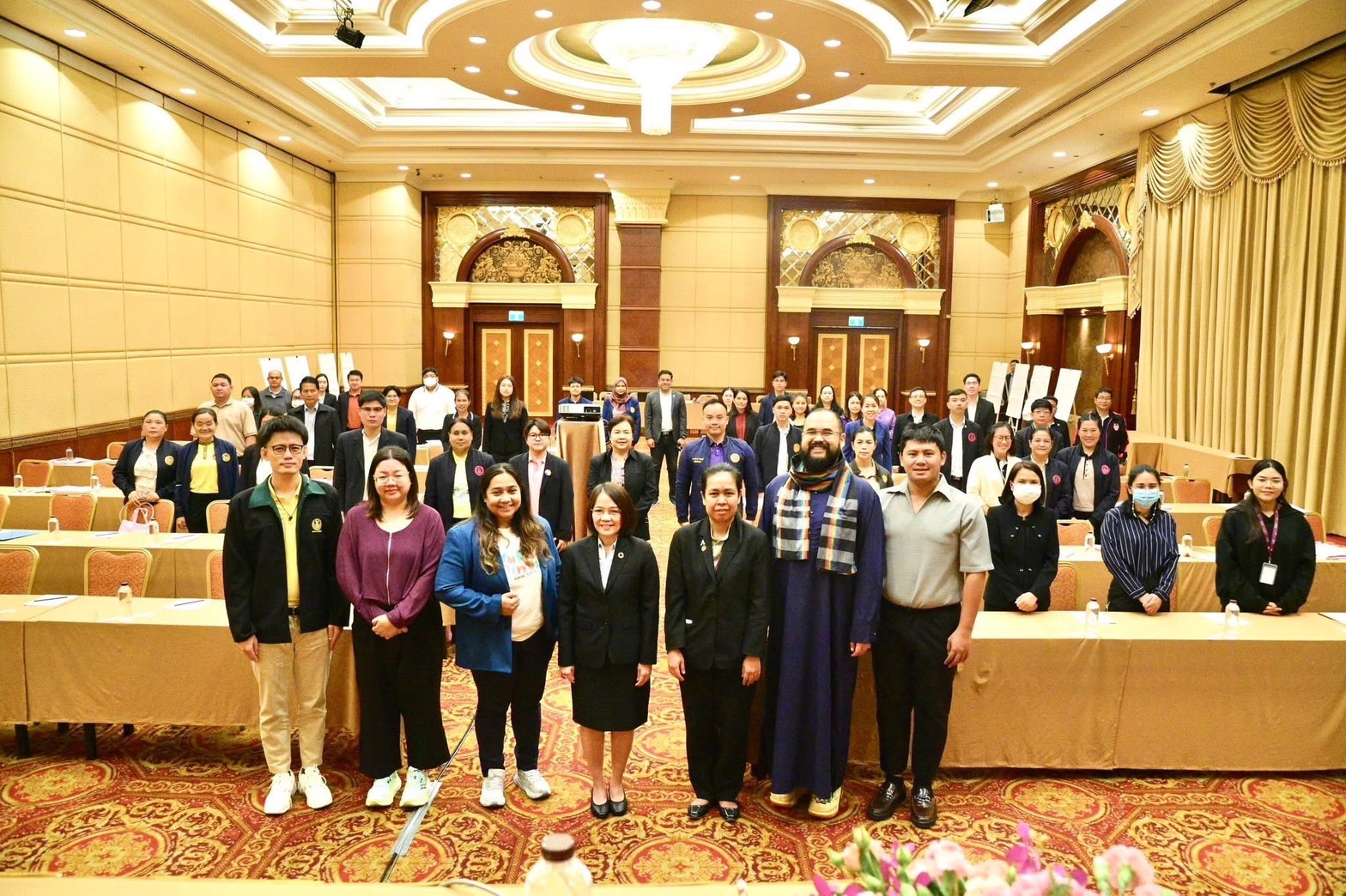 ร่วมประชุมเชิงปฏิบัติการเพื่อสร้างกลไกในการคุ้มครองและป้องกันมิให้มีการเลือกปฏิบัติด้วยเหตุแห่งเพศ
