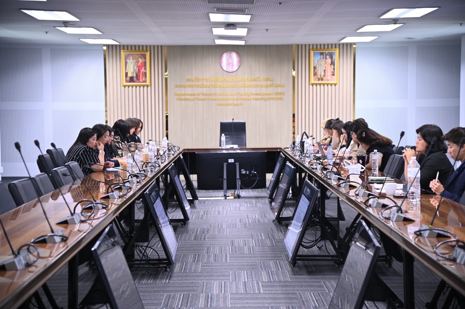 ร่วมประชุมคณะทํางานขับเคลื่อนด้านสิทธิมนุษยชน กรมกิจการสตรีและสถาบันครอบครัว ครั้งที่ 1/2569