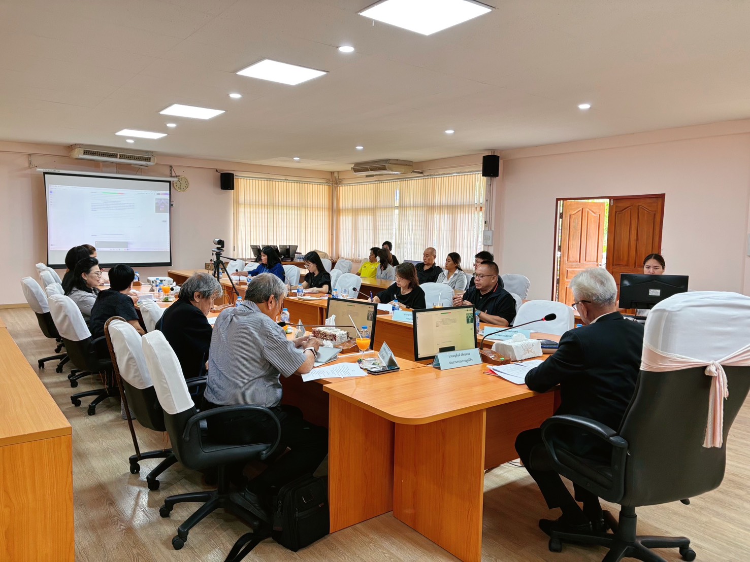 ร่วมการประชุมมูลนิธิศูนย์ฝึกอาชีพเฉลิมพระเกียรติสมเด็จพระเทพฯ ครบ 36 พรรษาสามัญประจำปี ครั้งที่ 1/25&hellip;
