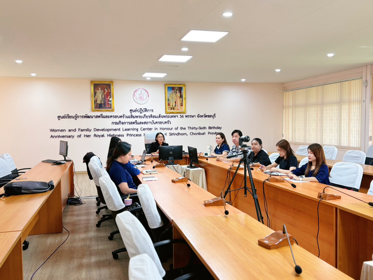 ร่วมอบรมการใช้งานระบบบริหารจัดการสำนักงานอิเล็กทรอนิกส์ (e-office)