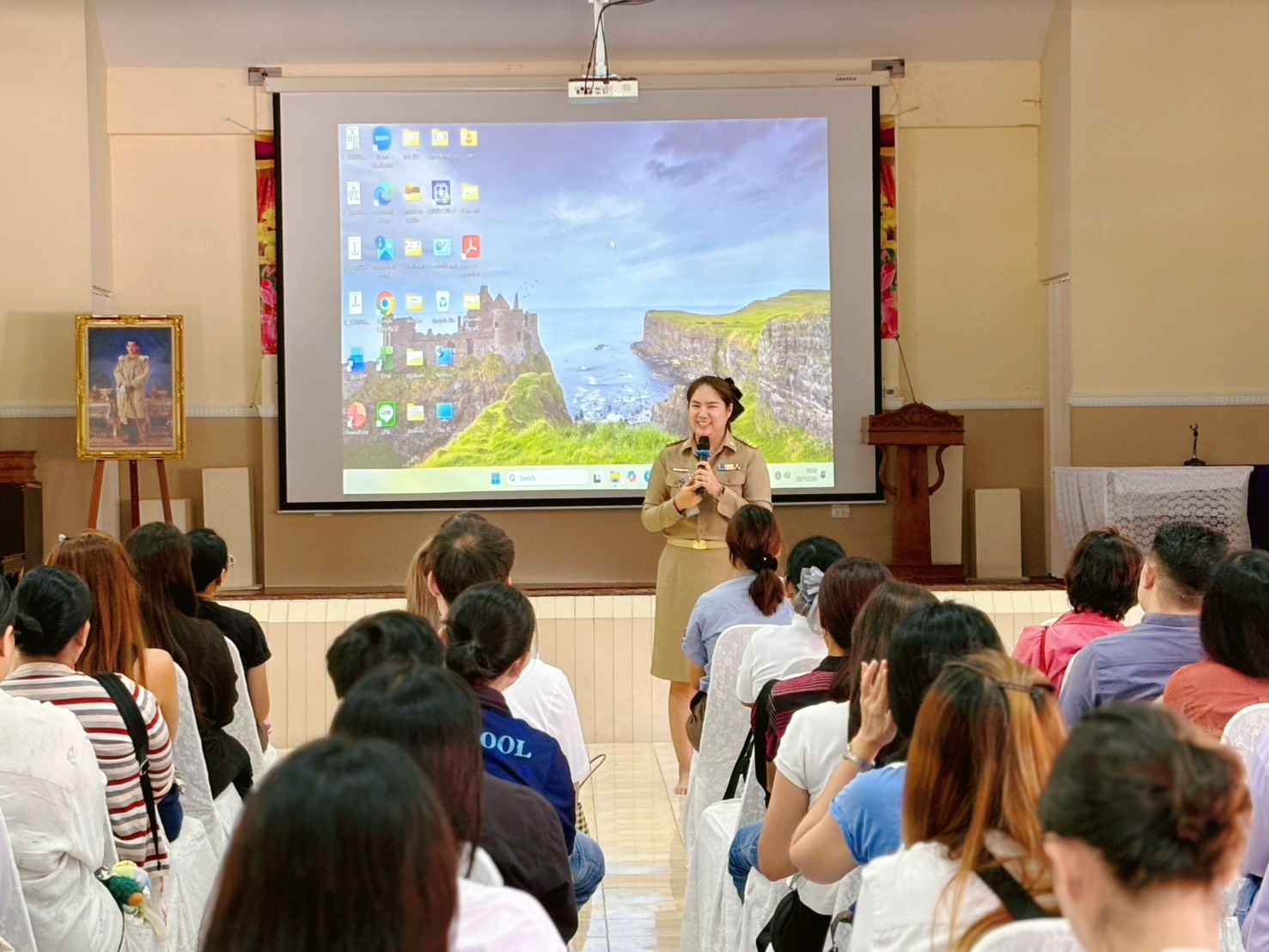 จัดกิจกรรมส่งเสริมความรู้ด้านสตรีและครอบครัว (Learning Center)