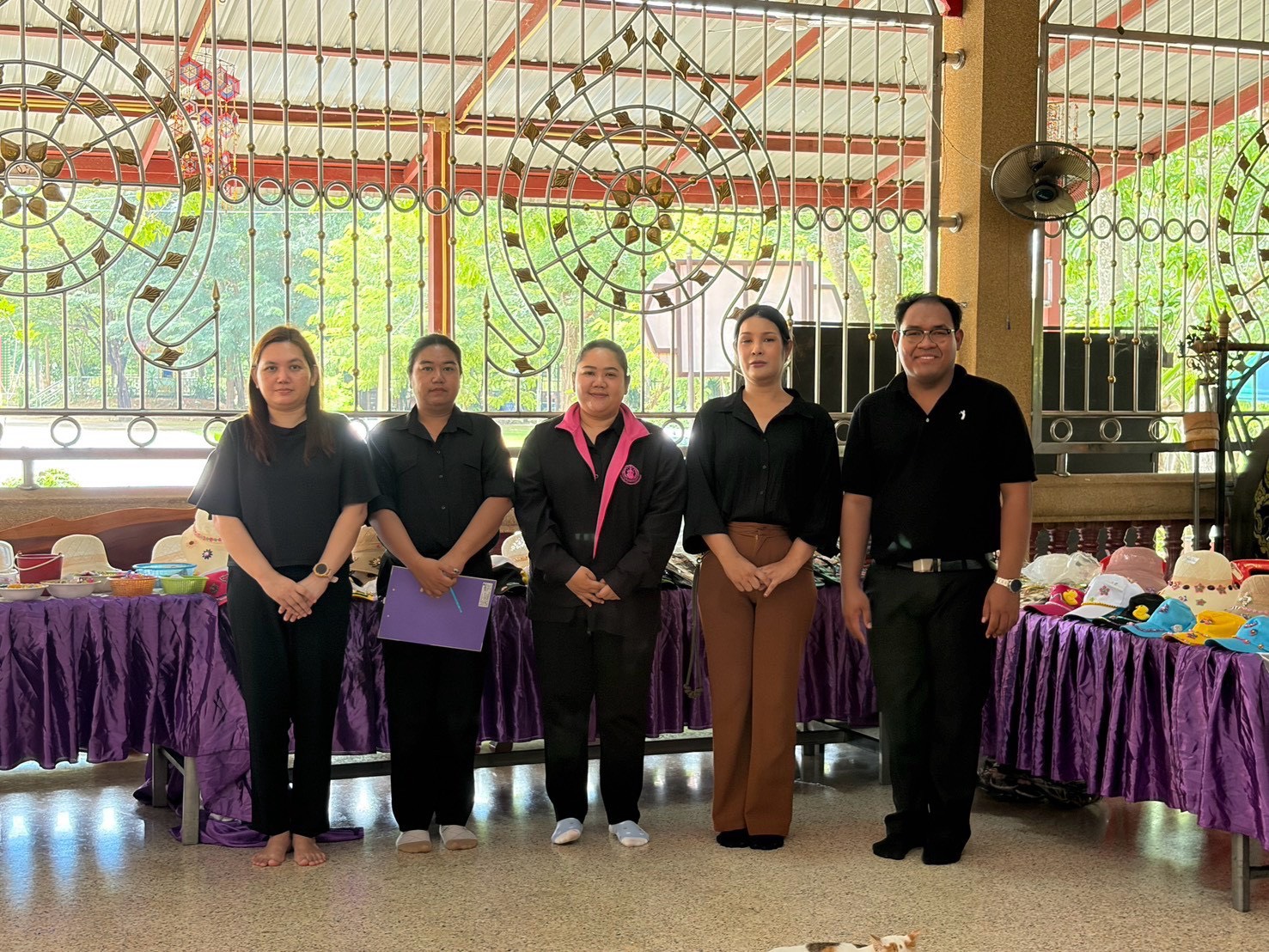 มอบวุฒิบัตรแก่ผู้สำเร็จการฝึกอบรมกิจกรรมสร้างชีวิตใหม่ให้แก่สตรีและครอบครัว ปีงบประมาณ 2569 พื้นที่จ&hellip;