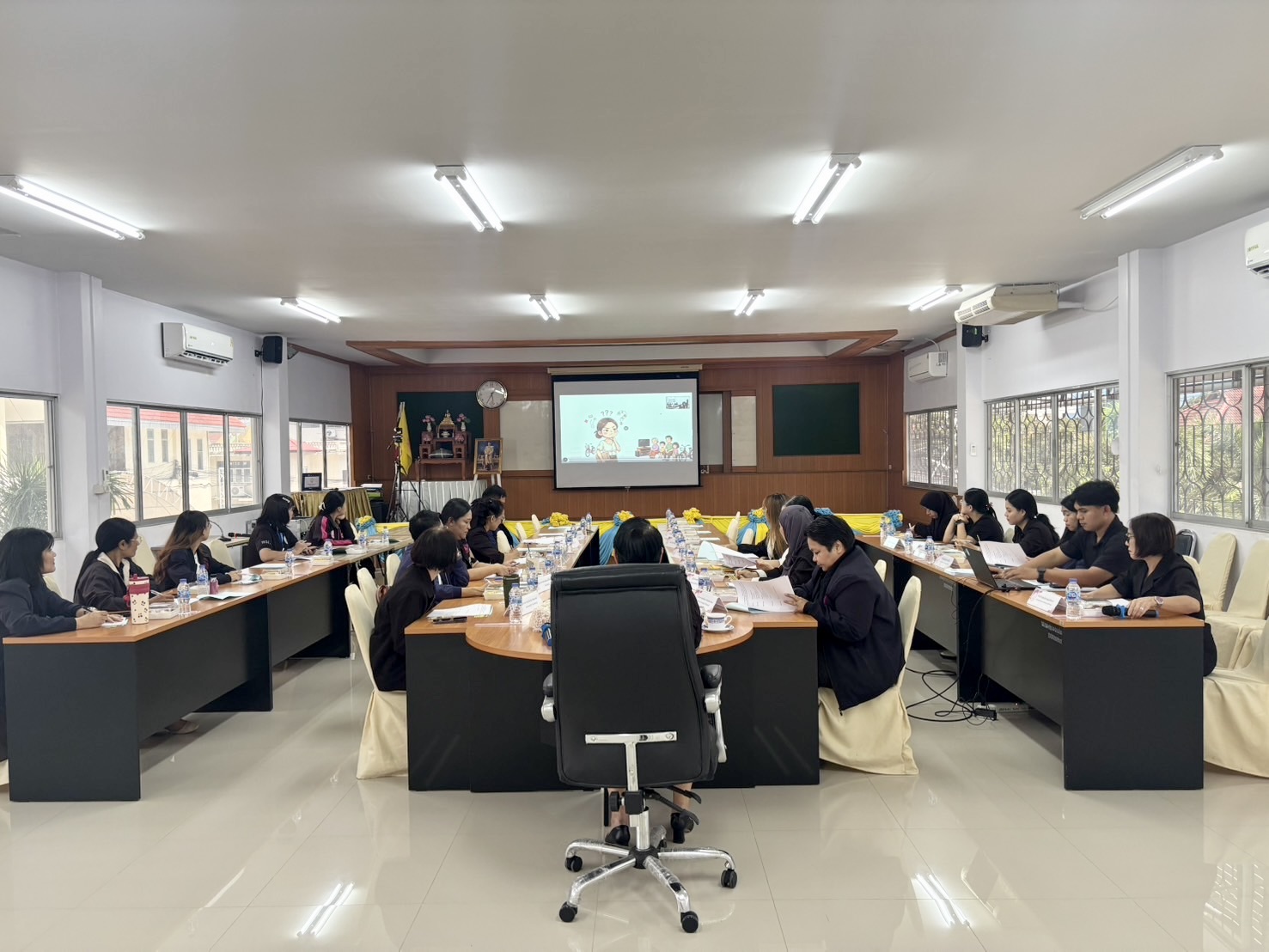 ร่วมประชุมทีม พม. สร้างสุข จังหวัดชลบุรี ประจำปีงบประมาณ 2570 ครั้งที่ 1/2570