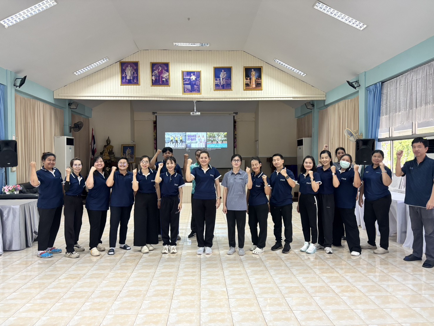 จัดกิจกรรมออกกำลังกาย Start Step Strong แค่ก้าวก็แข็งแรงให้แก่เจ้าหน้าที่ศูนย์เรียนรู้ฯ